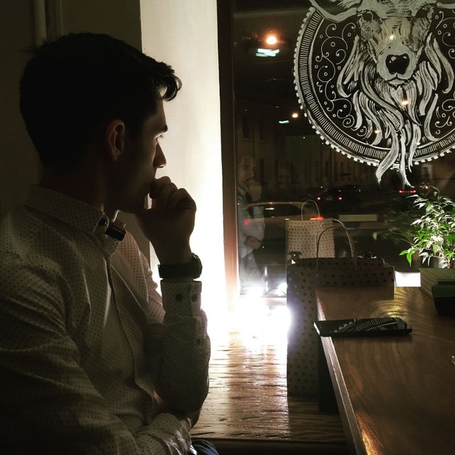 Артём и его MacBook