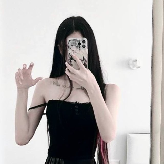 анкси тоже плачет