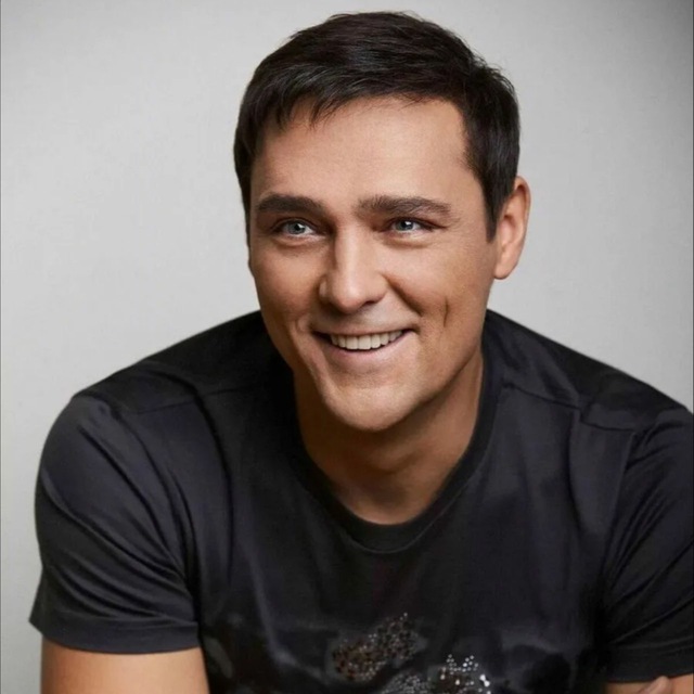 Shatunova_folover.(Памяти Юрия Шатунова??)