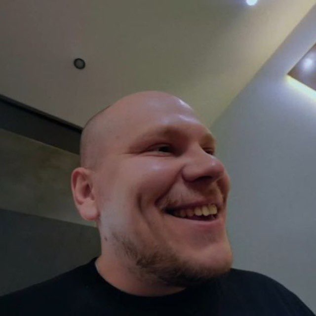 Третий Лишний??