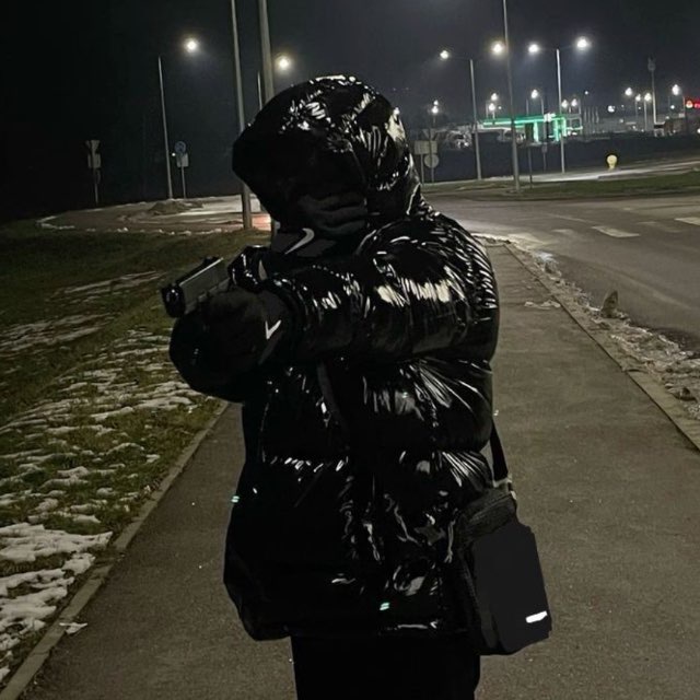 LOOT CLOTHES