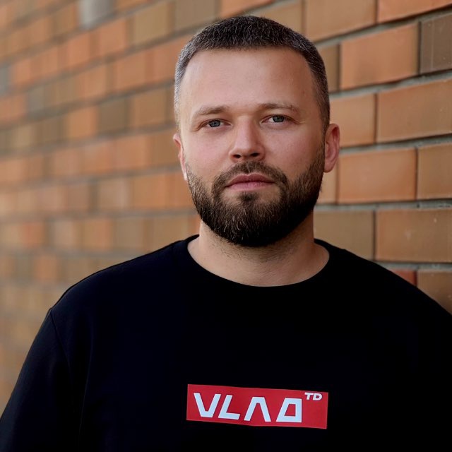 Влад Трын Дын