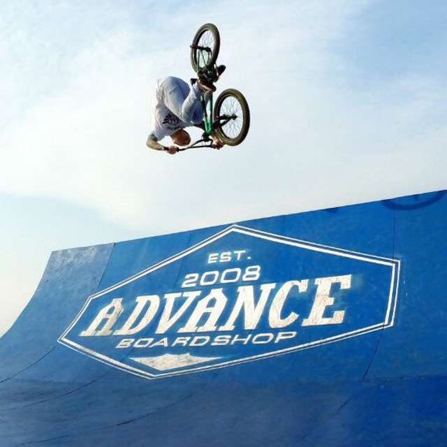 ADVANCE Board Shop